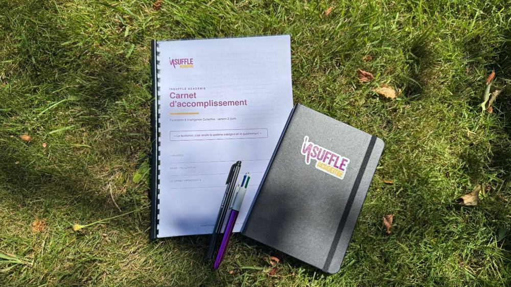 Kit du participant Insuffle Académie : carnet d'accomplissement, carnet de notes et stylos